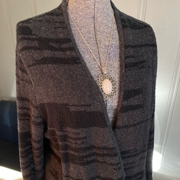 J.Jill Pure Jill Super Soft Hip Length Cardigan Aztec Pattern - Picture 1 of 3